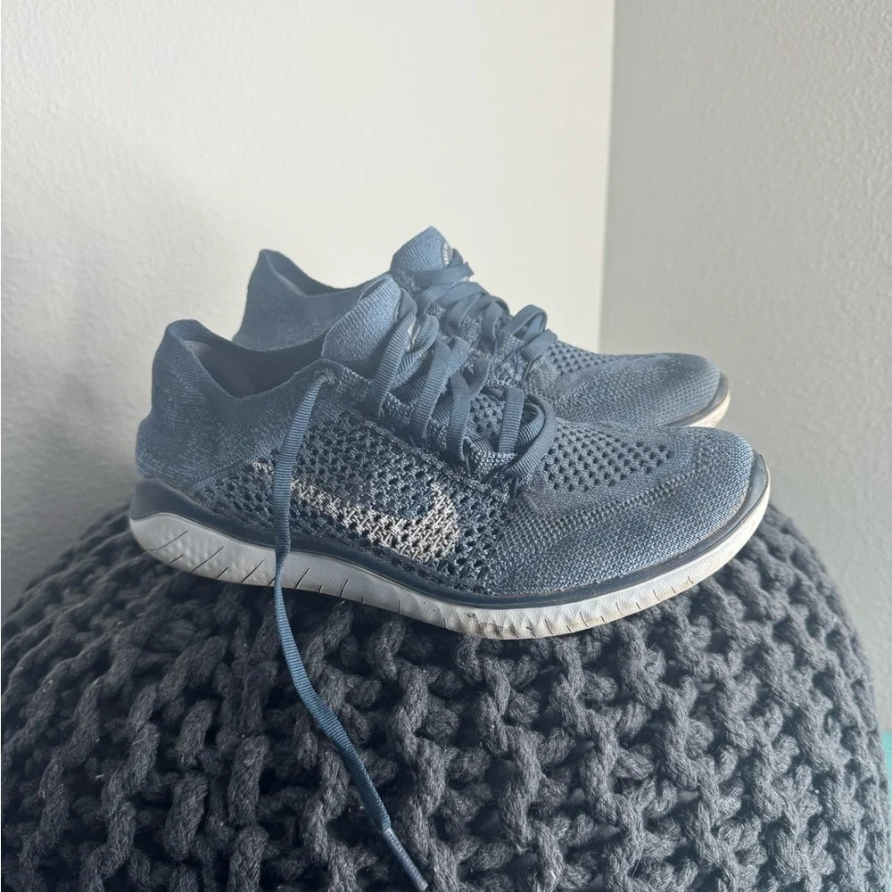 Nike Blue Knit Running Shoes - Picture 3 of 7